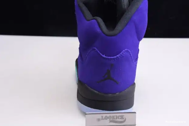 MaikeSneakers Air Retro 136027-500 Jordan Alternate Grape 5 0323